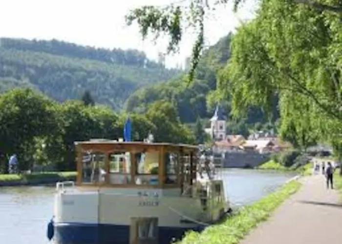 Nature, Charme, Confort, Avec Netflix Et Ps4