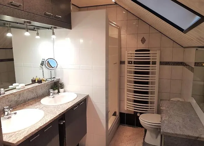 別荘 Nature, Charme, Confort, Avec Netflix Et Ps4